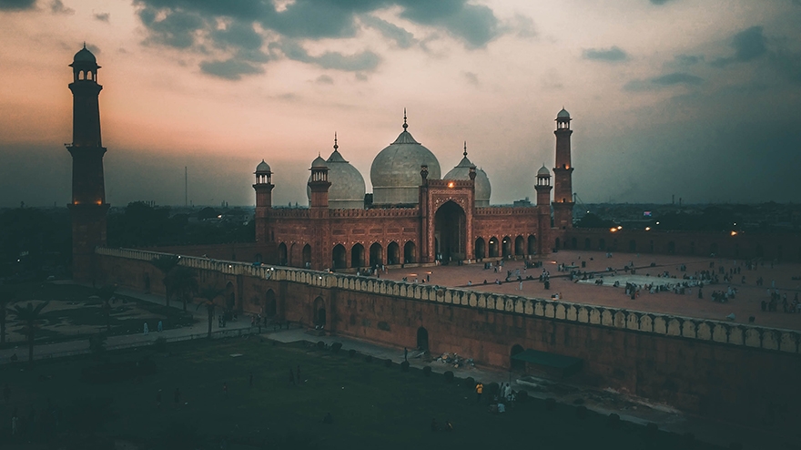my-love-for-architecture-a-remarkable-visit-to-badshahi-mosque